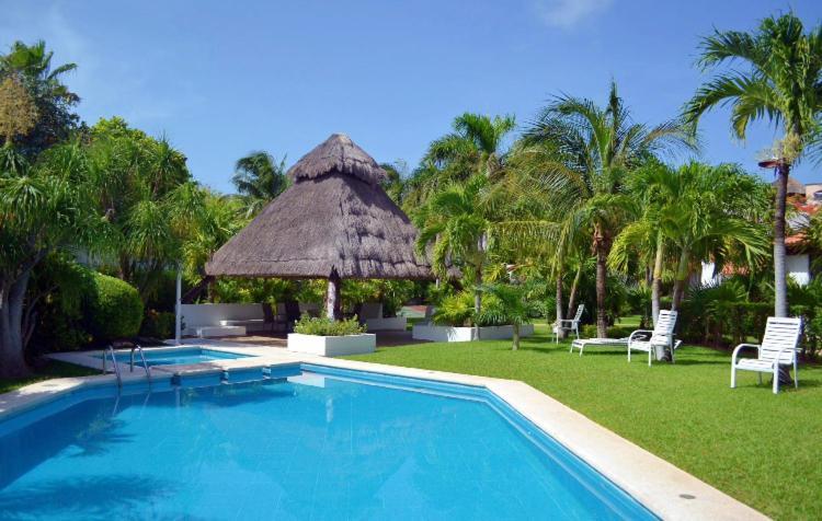 Large House - Walking To Beach - 10 Guests! Cancún Kültér fotó